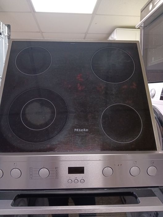 Иноксова печка за вграждане с керамичен плот Miele 24 м.гаранция!