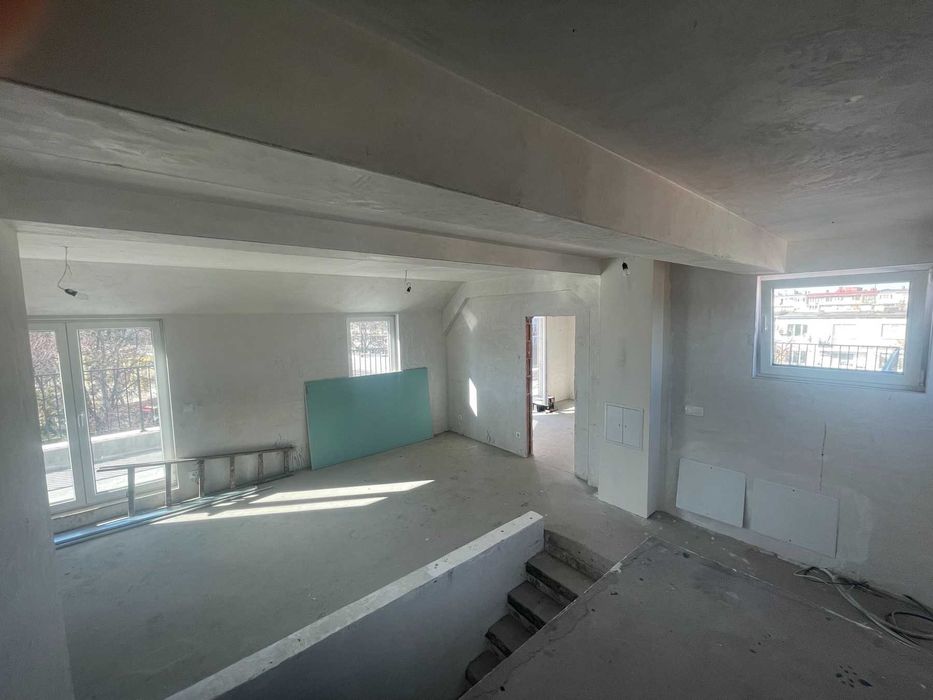 Продава се Двустаен апартамент в София, Надежда 4 - 174 кв.м за 996 €/кв.м - Снимка #2