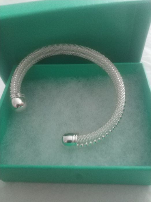 Дамска гривна. Изящна. Красива. Прекрасна