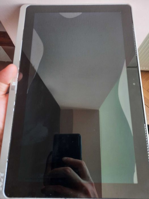 Acer Iconia W700P cu i5 si ssd