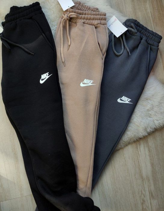 Памучни ватирани долнища.