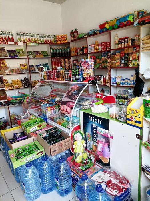 Tayyor biznes 2 500$
Tavarlari hisoblanadi
tayyor yurib turgan doʻkon