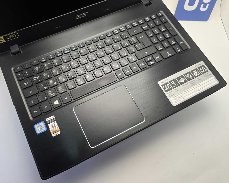 Acer Aspire E15 E5-576   i7 7500U/8GB/250SSD/FHD