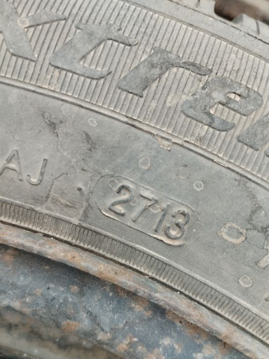Продам 3 шины с дисками  185 60 R16