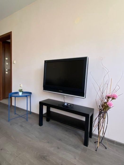 Дава се под наем Двустаен апартамент в Варна, ЖП Гара - 60 кв.м за 550 € - Снимка #6