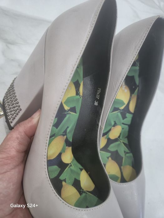 Кожаные туфли размер 38