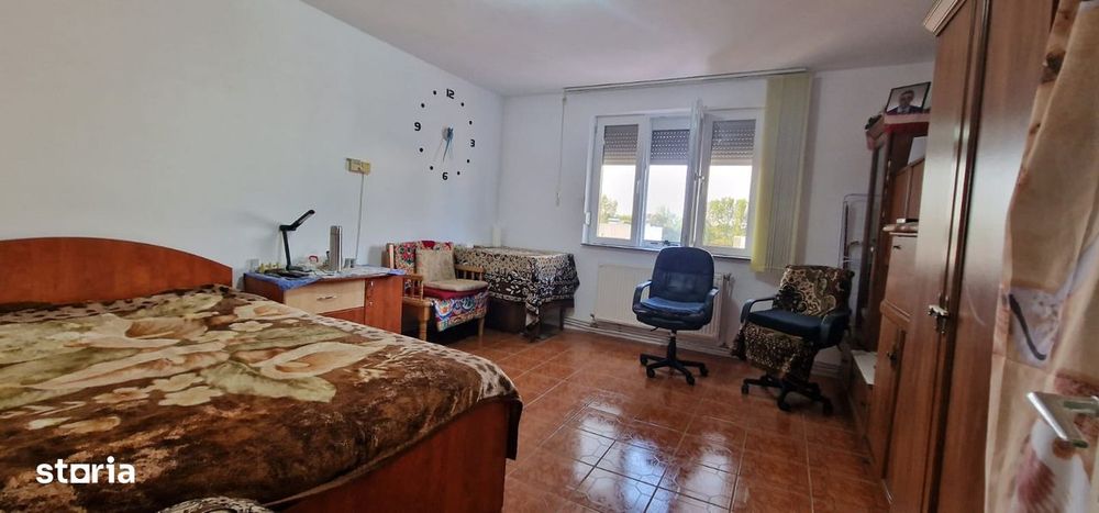 Garsonieră confort 1, etaj 1, zona Școlii Nr. 8, mobilat