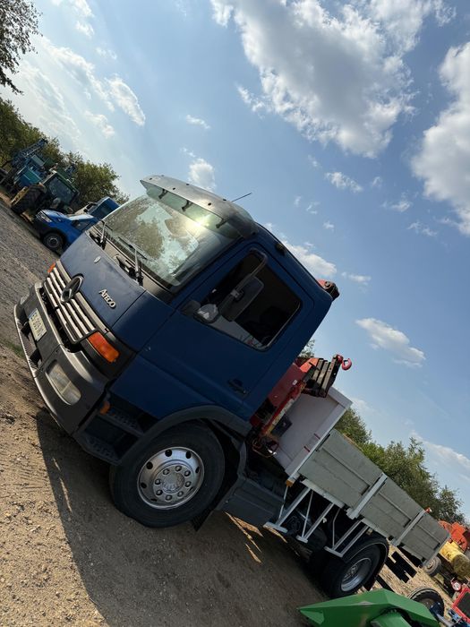 Mercedes atego cu macara fassi