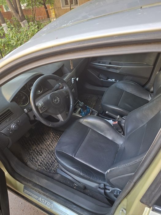 OPEL Astra 2004 — imagine 4