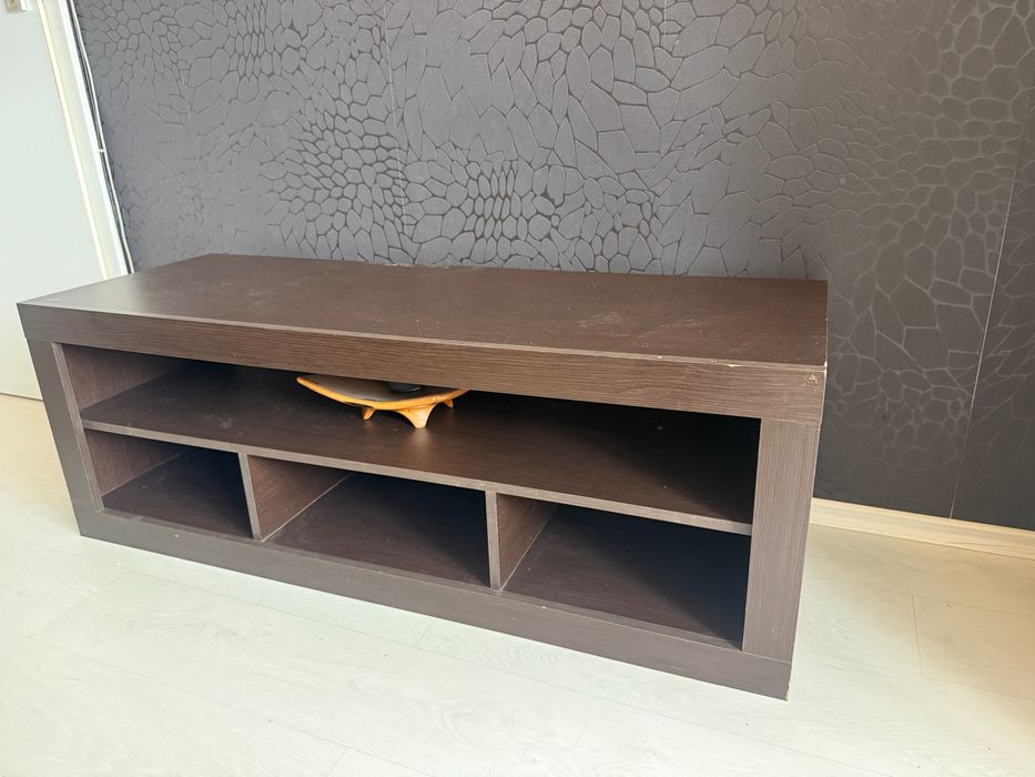 Холна маса и ТВ модул