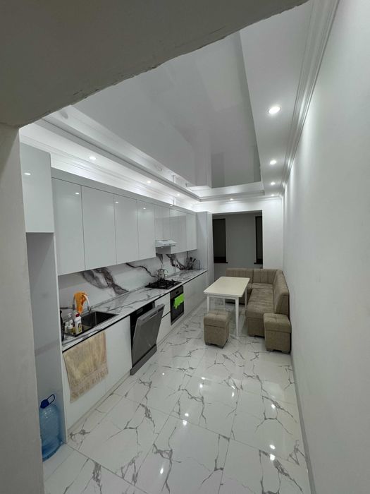 uy shoshilinch  sotiladi