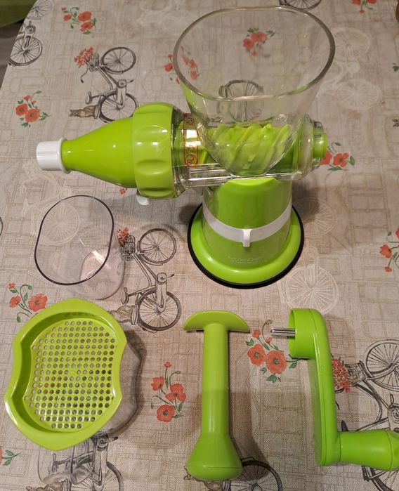 Продам соковыжималку