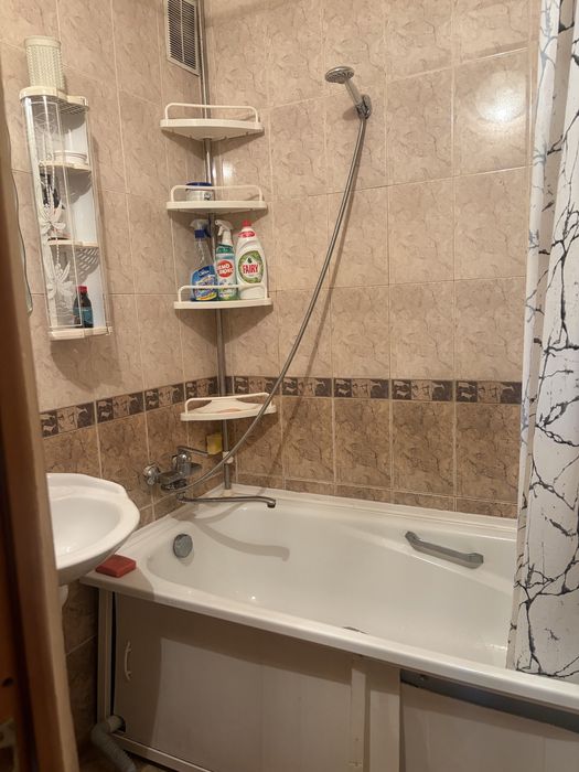 Сдам 2 комнатную квартиру