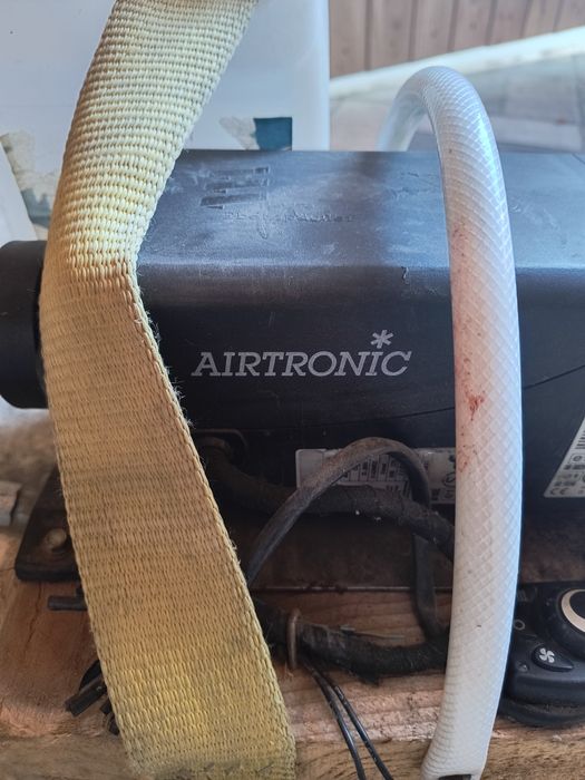 Vând airtronic ebespacher D2