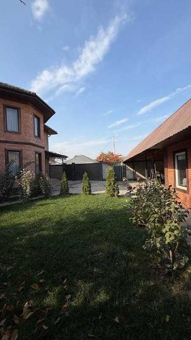 Просторный дом с ремонтом в тихом районе Алматы — Мадеинет