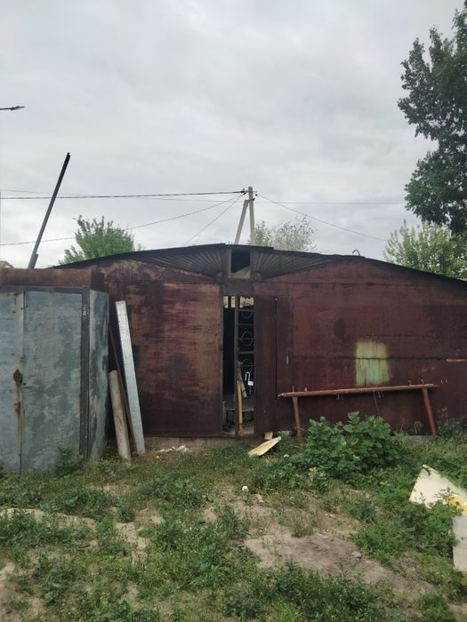 Продам гараж на две машины