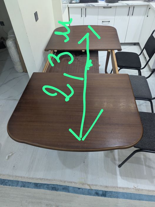 Стол из чистого дерево