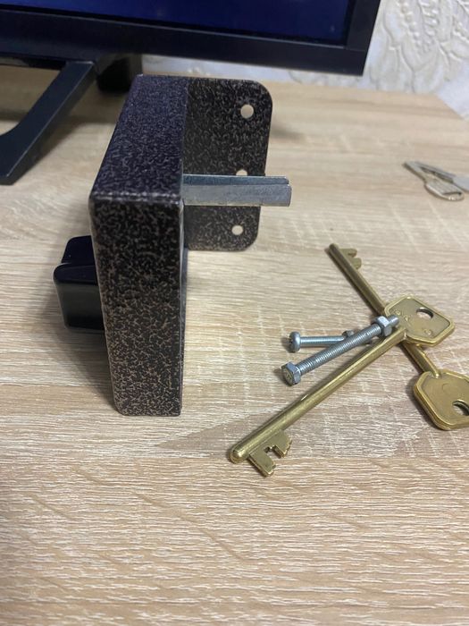 Замок дверной. Для квартиры