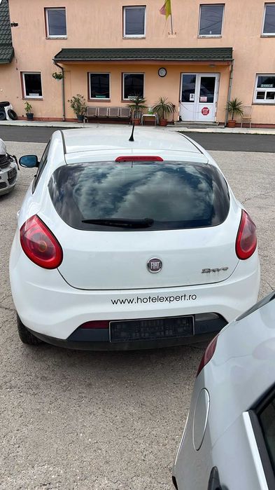 Dezmembrez Renault Laguna, Fiat Bravo, Peugeot Partner