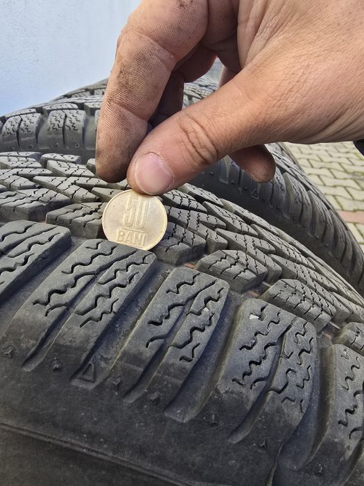 Vand roti de iarna 175/65R15 suzuki swift model 2019 cu senzor presiun