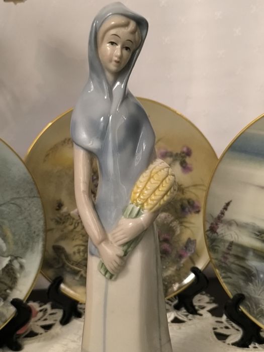 Порцеланова фигурка