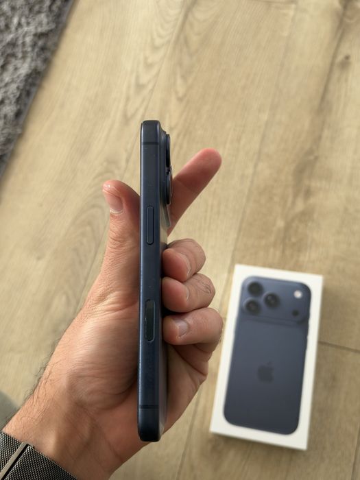 Vand iphone 17 PRO 256gb
