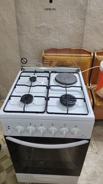 Продам газовую плиту