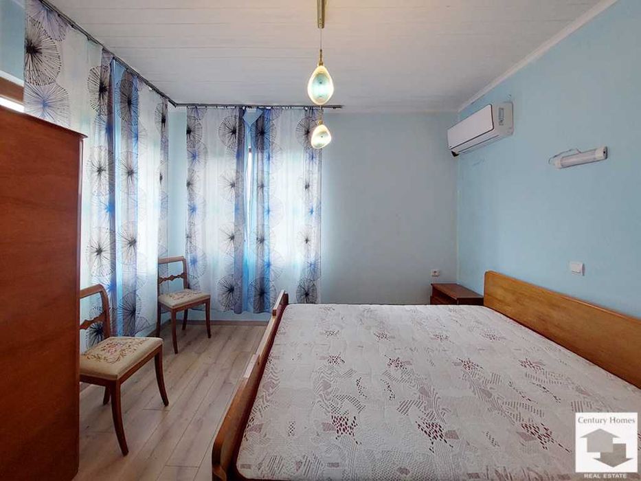 140337 Уникален имот с 5 дка двор и две къщи в с. Паскалевец