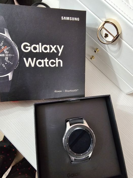 Продам смарт-часы Galaxy Watch 46мм