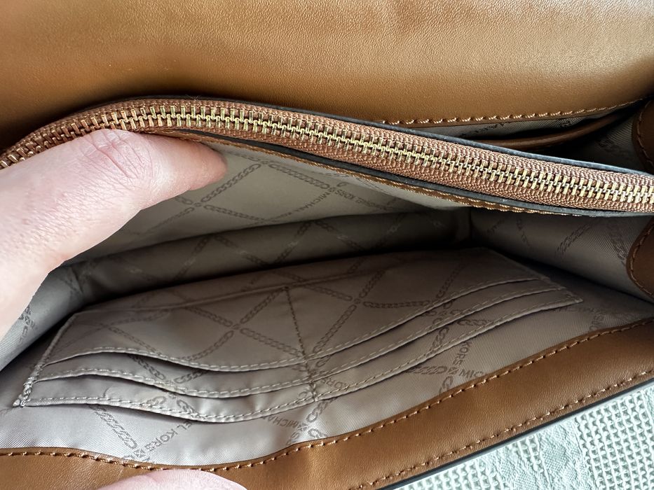 Оригинална дамска чанта Michael Kors