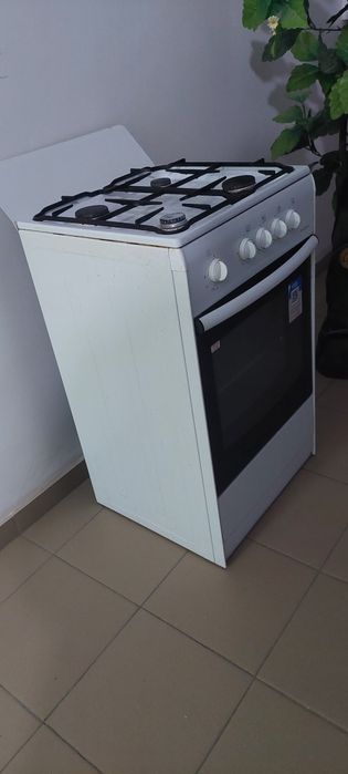 г.Кокшетау. Продам газовую плитку