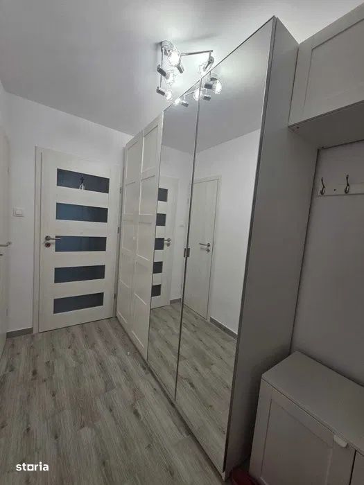 apartament 3 camere / semidecomandat / mobilat / utilat / centrala pro — fotografia 1