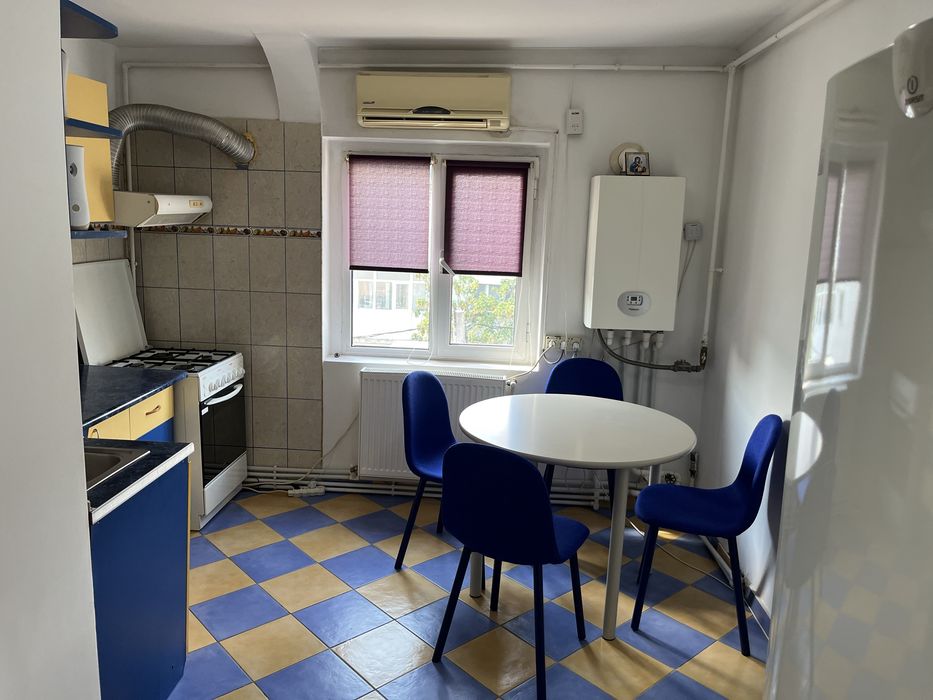 Proprietar inchiriez apartament 2 camere