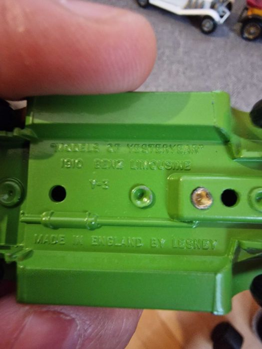 Метални колички произведени в Англия