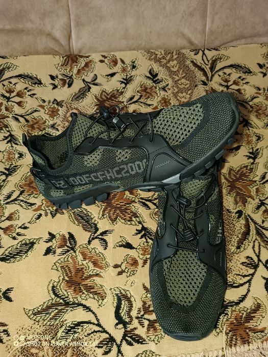 Продам кросовки летние