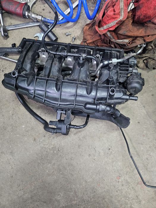 Всмукателен колектор 2.0тфси 2.0tfsi vw seat skoda  audi