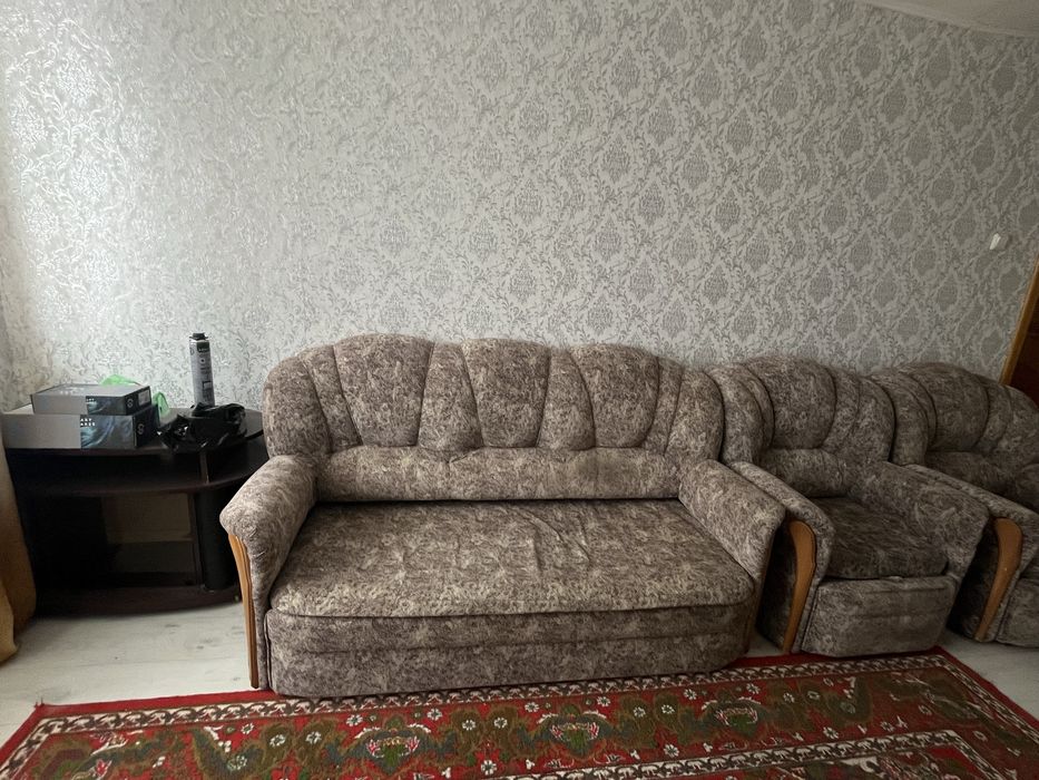 Мини диван и большой