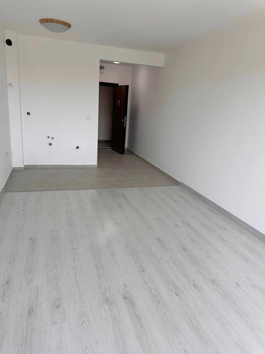 Продава се Едностаен апартамент в с. Шкорпиловци, Област Варна - 38 кв.м за 583 €/кв.м - Снимка #3