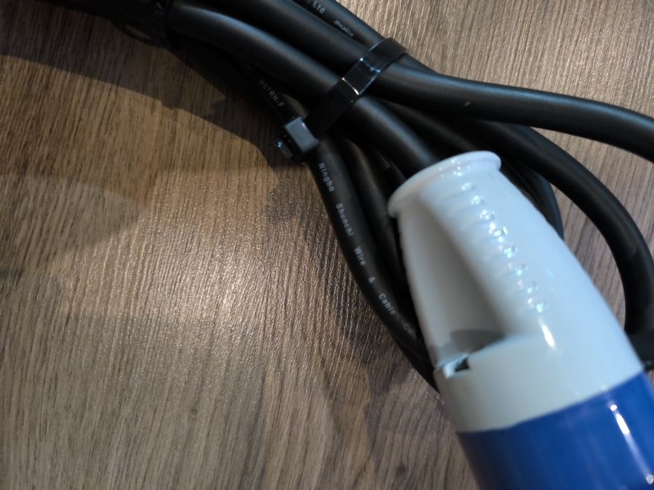 Захранващ кабел за каравана- кемпер