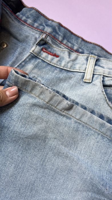 Джинсы ARMANI мужские б/у в отличном состоянии 24 размера