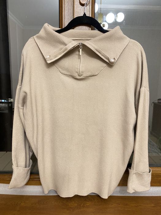 Кофта утепленная бежевая