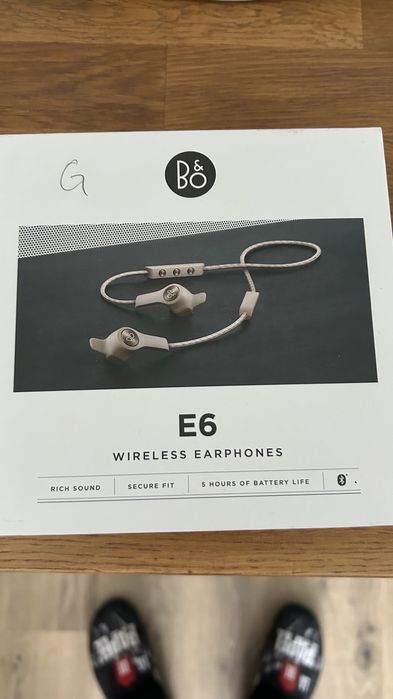 B&O casti beoplay E6 wireless