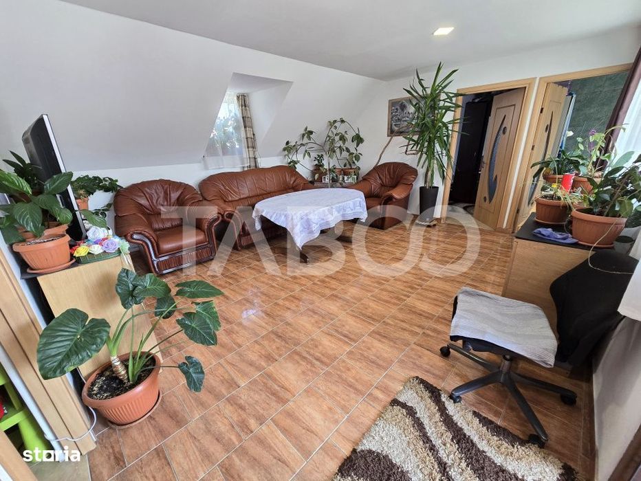 Casa individuala de vanzare teren 457 mp garaj Trei Stejari Sibiu