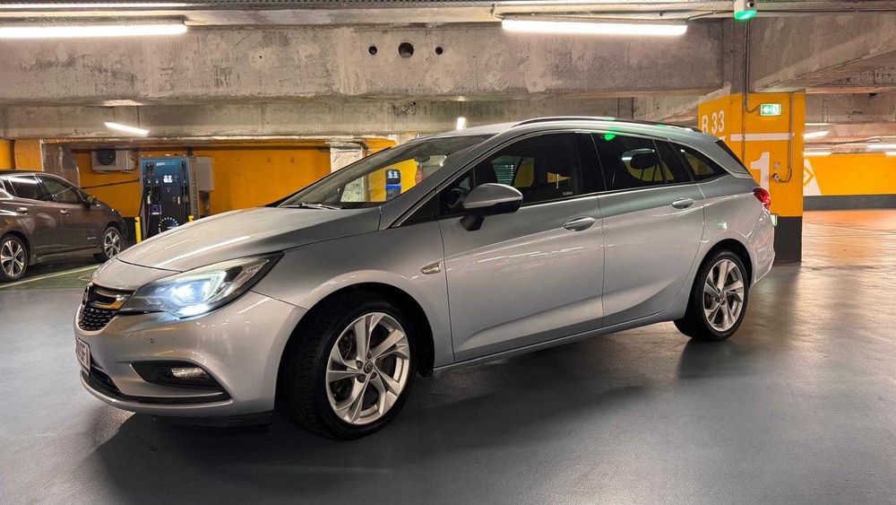Opel Astra K Sports Tourer Innovation B (Wagon), 1.6 BiTurbo Diesel (160 CP) TVA deductibil