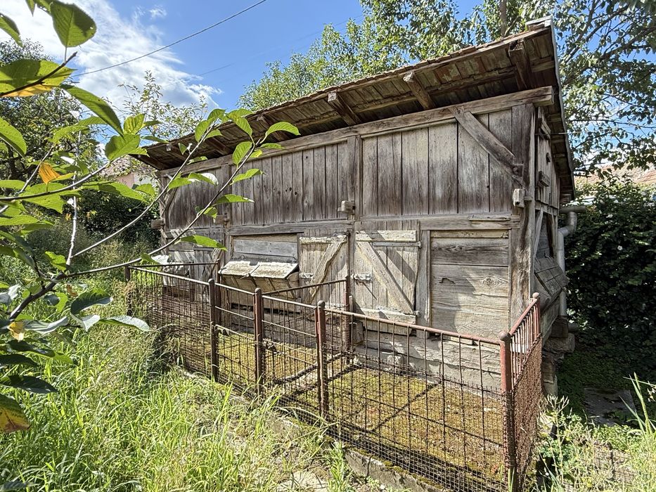 Casa complet utilata plus sura si 2500mp teren in Comuna Jidvei, Sat Feisa, Jud. Alba