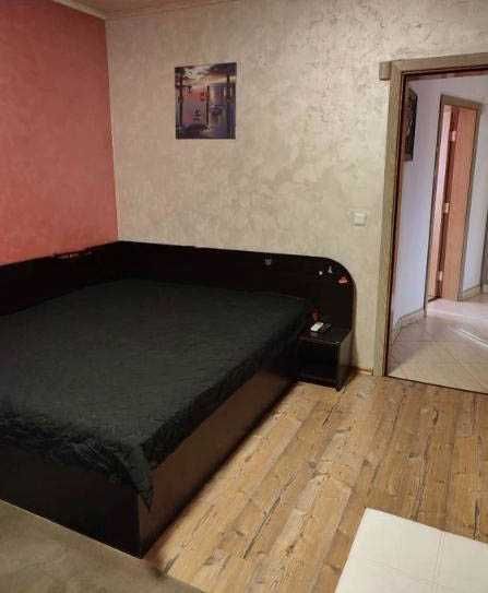 Тристаен апартамент под наем в кв. Симеоново