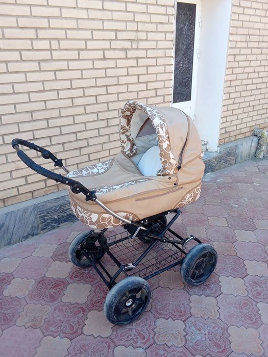 Коляска для новорожденных