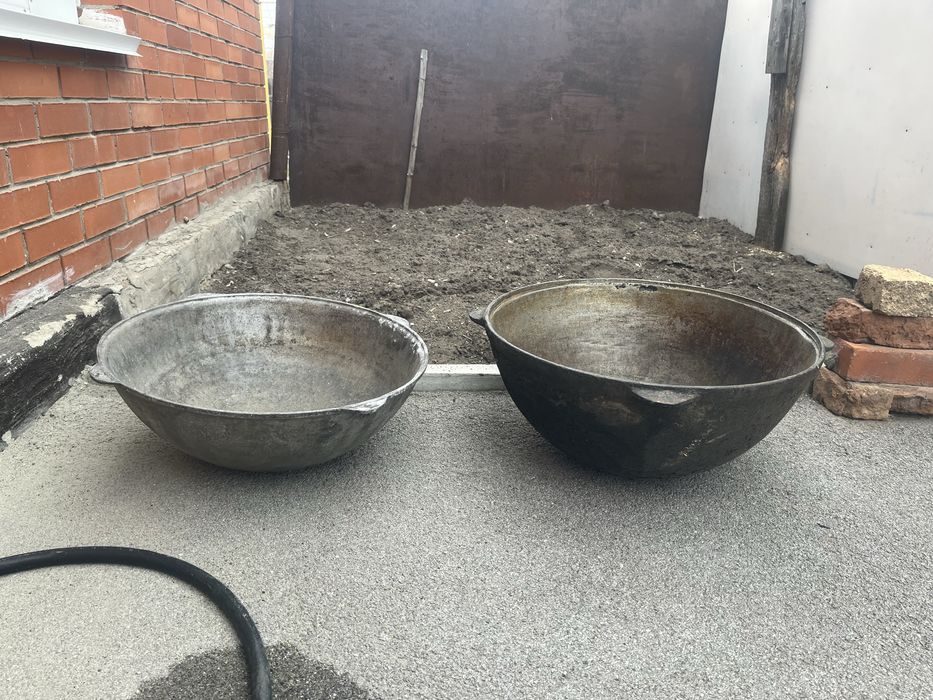 Продам казаны чугунные