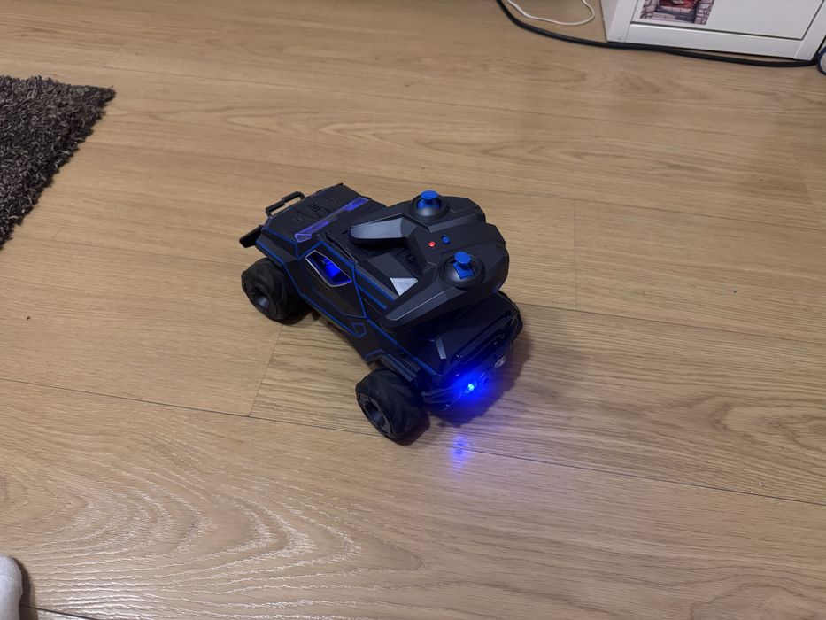 Masinuta de teren cu sunet, abur si lumini