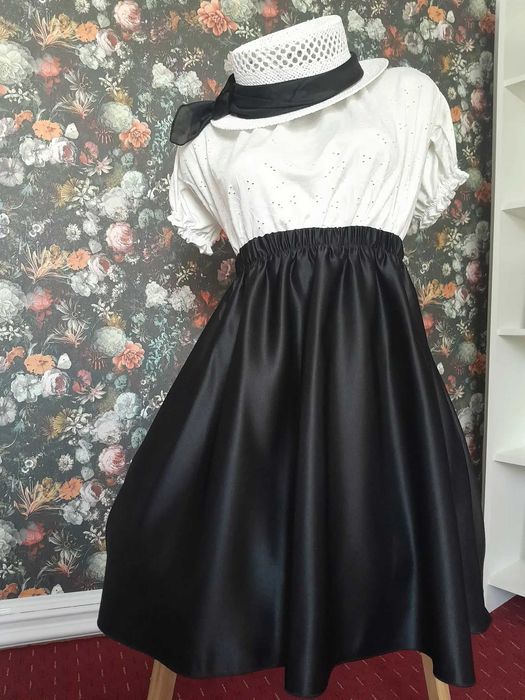 Pălărie cu eșarfă din mătase & Fustă cloș din tafta